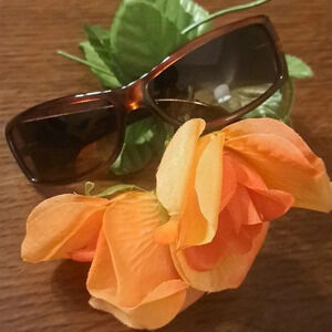 Fashion Sunglasses | One Size | Brown | Gently worn | No visible scratches